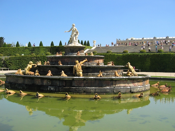 056 Versailles gardens.jpg